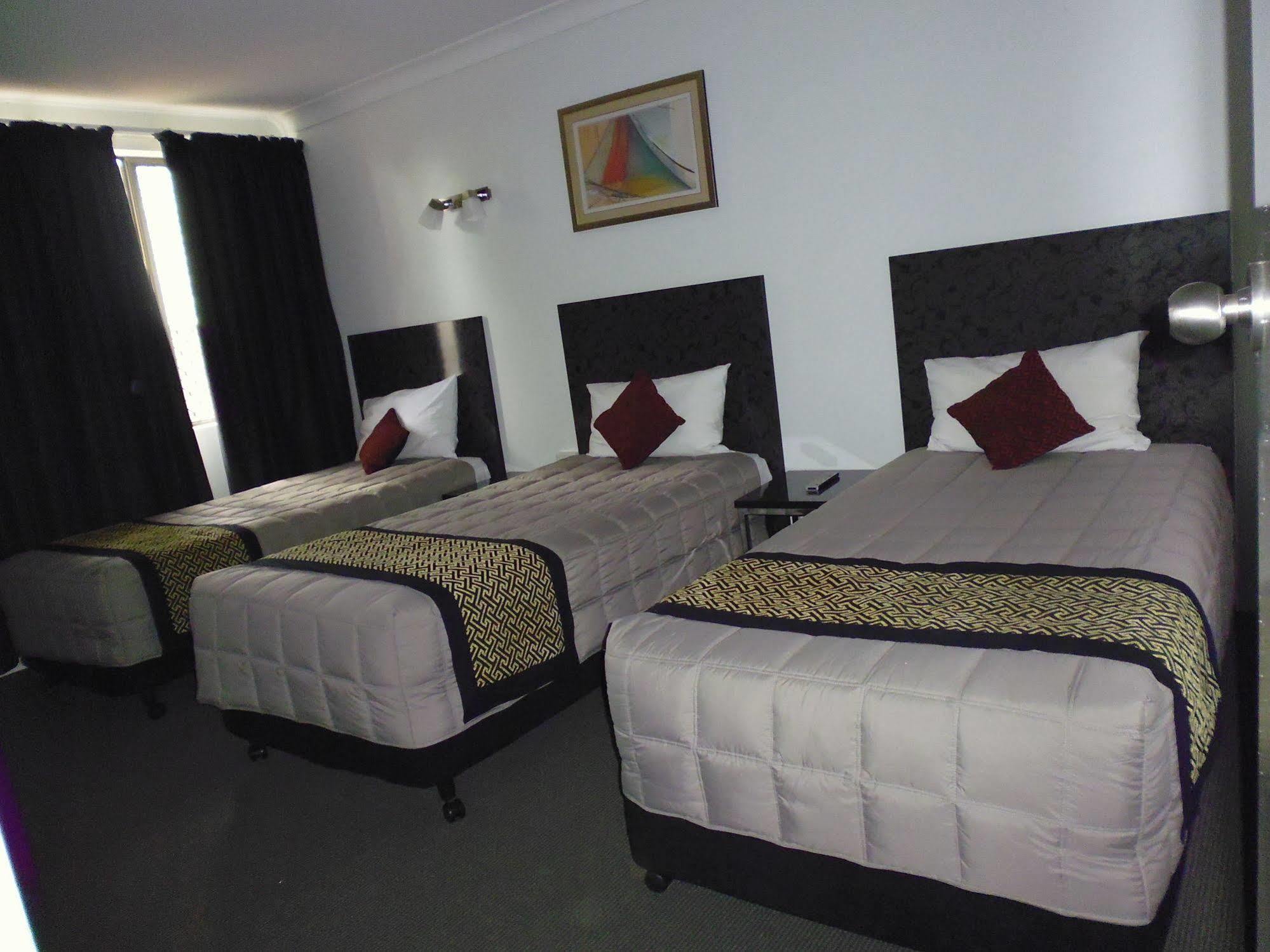 Burke & Wills Motor Inn Kingaroy Esterno foto